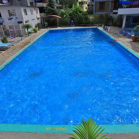 Oyo 591 Hotel Blue Moon Dharampur Exterior foto