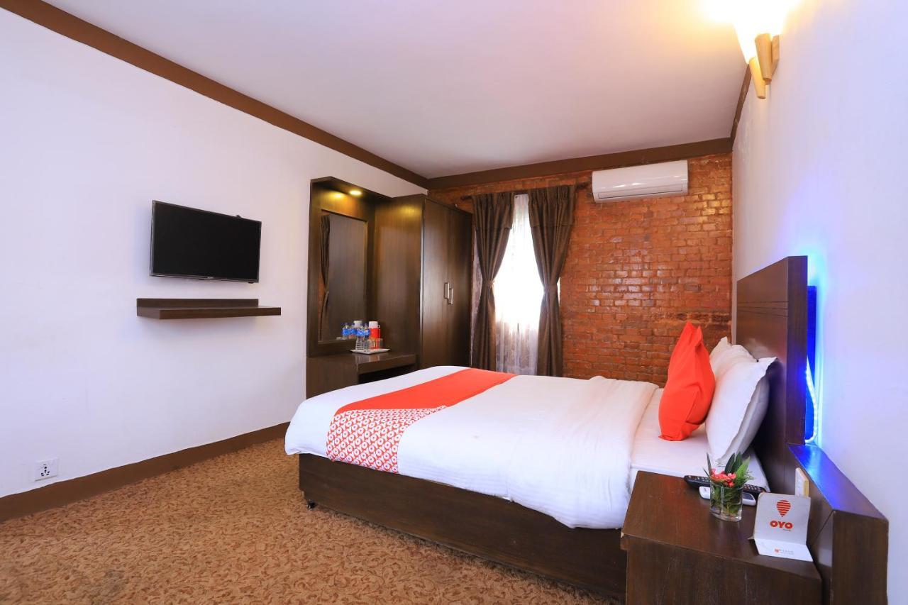 Oyo 591 Hotel Blue Moon Dharampur Exterior foto