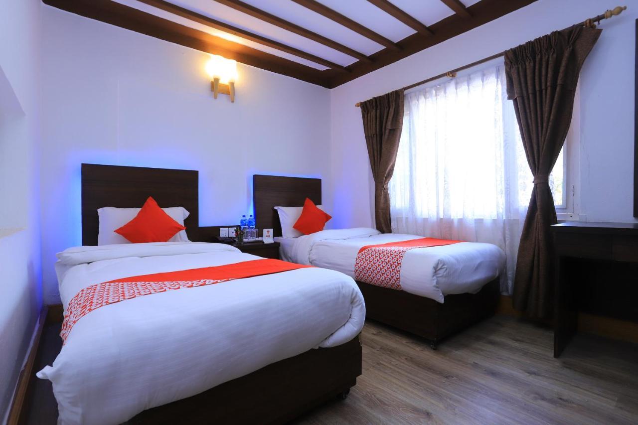 Oyo 591 Hotel Blue Moon Dharampur Exterior foto