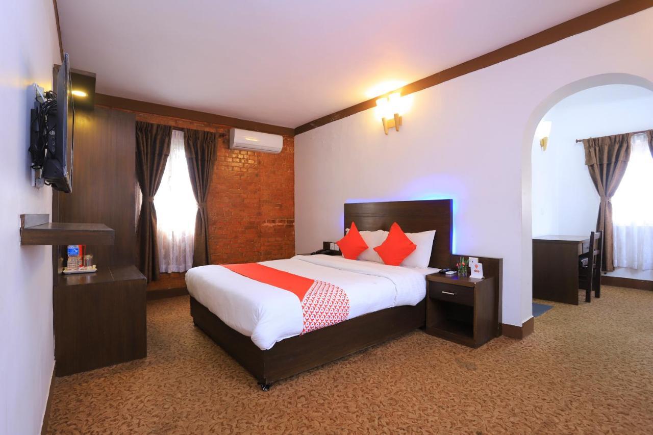 Oyo 591 Hotel Blue Moon Dharampur Exterior foto
